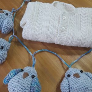 Colgante de Cuna "Pájaros Soñadores" - Hecho a mano con crochet